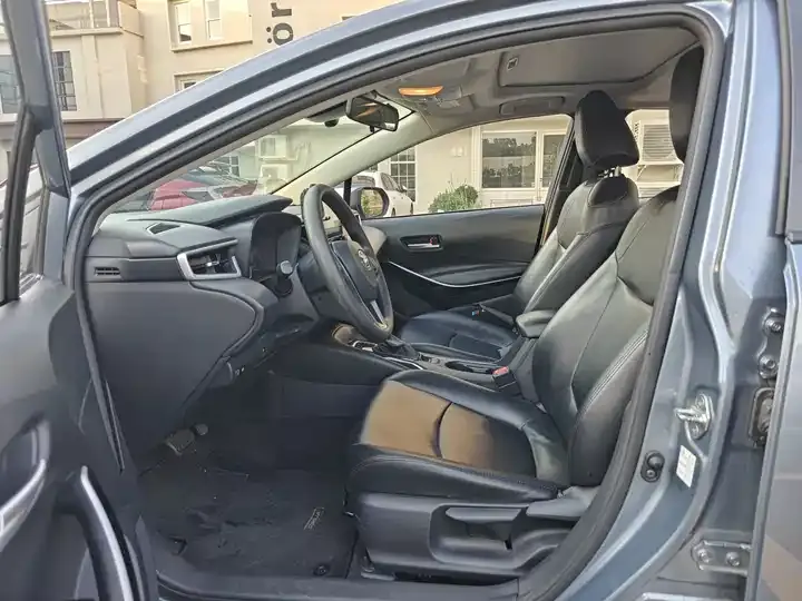 Corolla 2021 Double Engine 1.8L E-CVT Elite Edition 8