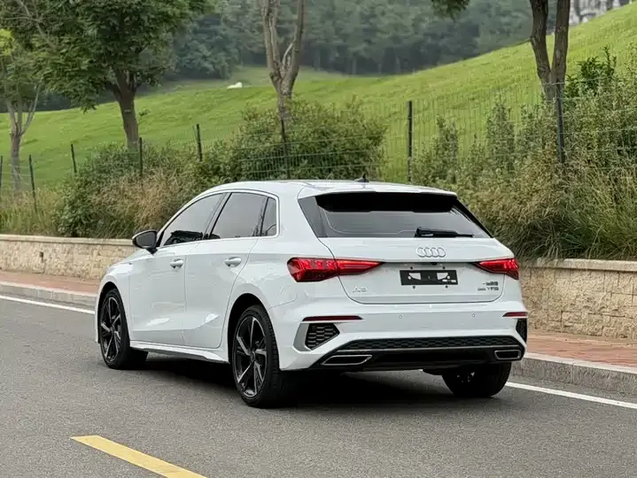 Audi A3 2022 Sportback 35 TFSI Fashion Sport 7