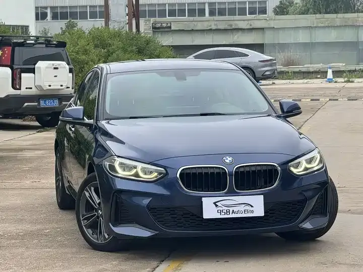 BMW 1 Series 2022 120i M Sports Edition 3