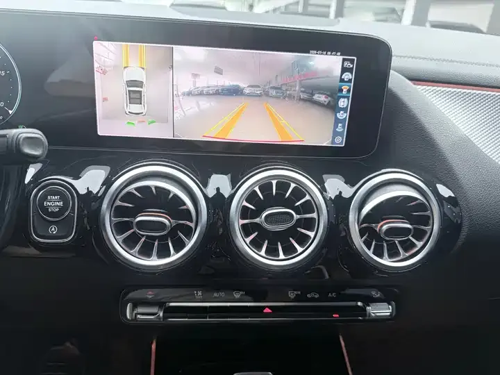 Mercedes Benz GLA 2020 GLA 180 11