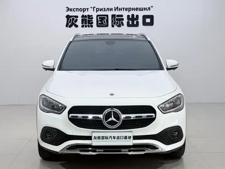 Mercedes Benz GLA 2020 GLA 180 2