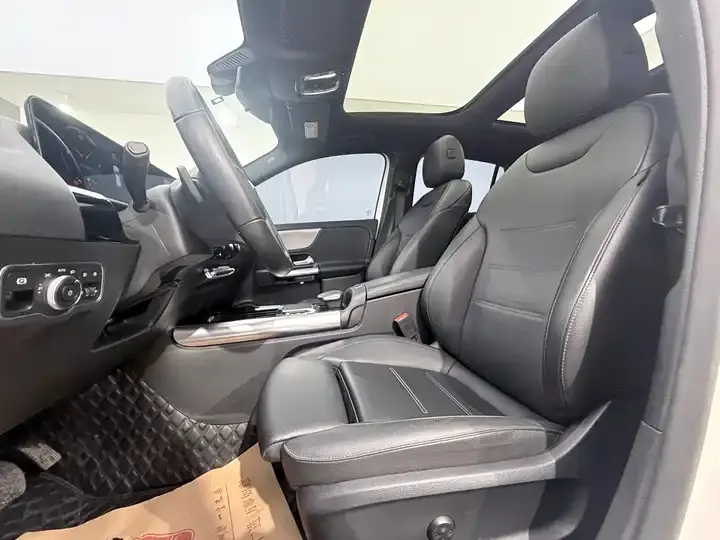 Mercedes Benz GLA 2020 GLA 180 9
