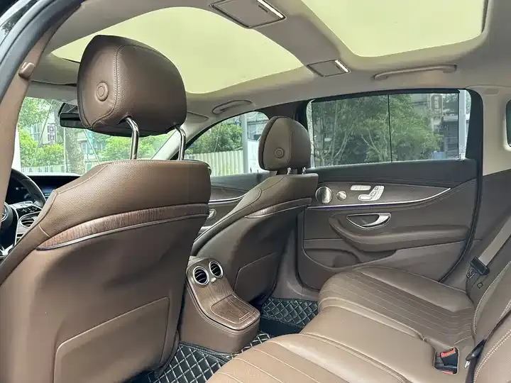 Mercedes Benz E Class 2021 E 300 L Luxury Model 9