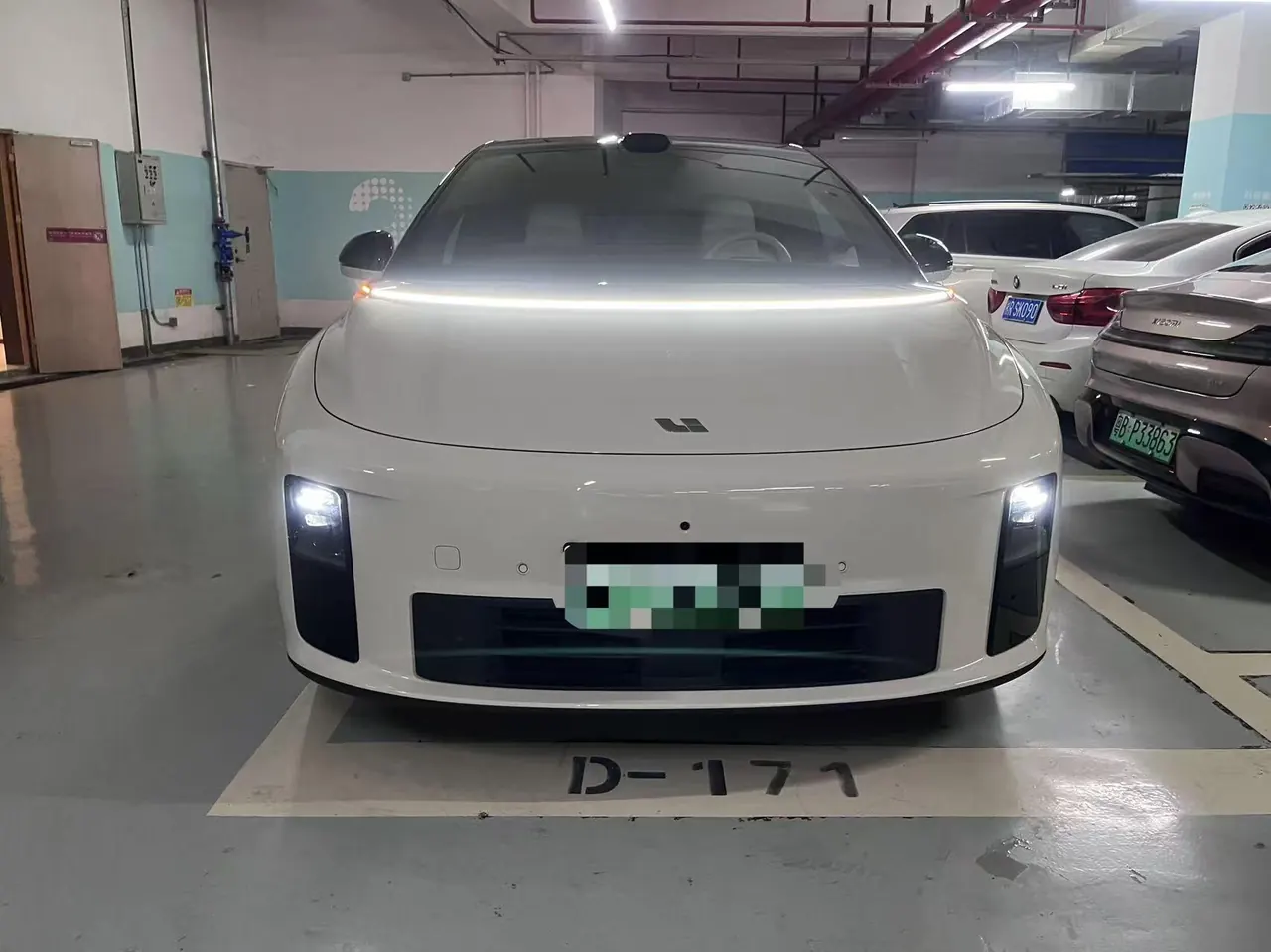 Li 2025 i6 four-wheel drive basic automatic transmission 2