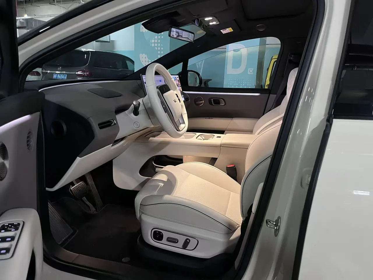 Li 2025 i6 four-wheel drive basic automatic transmission 5