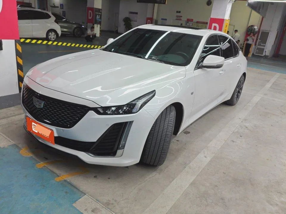 Открыть галерею: Cadillac 2023 CT5 2.0T 28T Luxury (Standard Edition) Automatic Gear