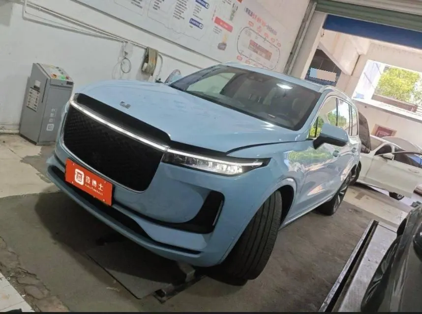 Открыть галерею: Li 2020 ONE 1.2T extended range 6-seat automatic gear