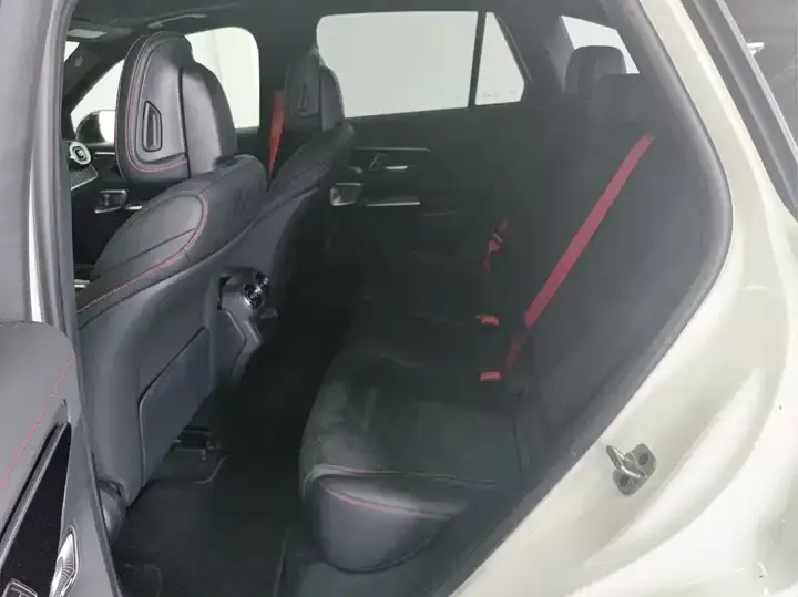 Mercedes Benz GLC AMG 2025 AMG GLC 43 4MATIC 3