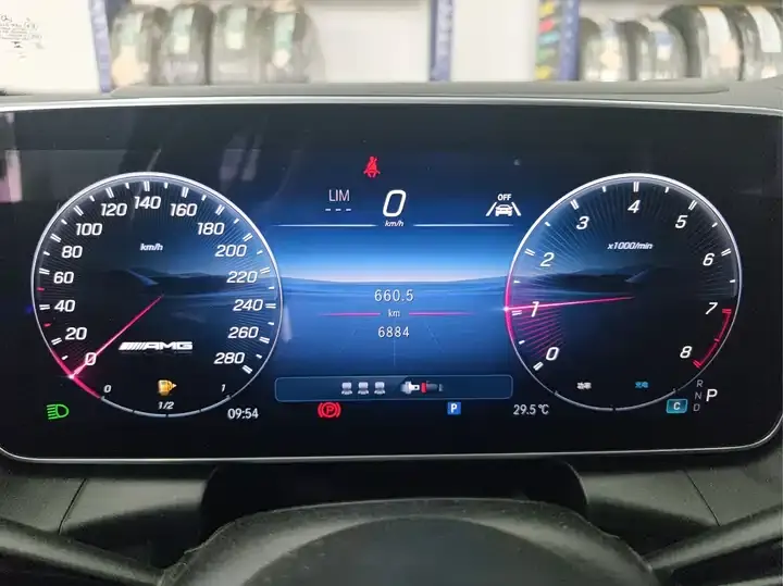 Mercedes Benz GLC AMG 2025 AMG GLC 43 4MATIC 5