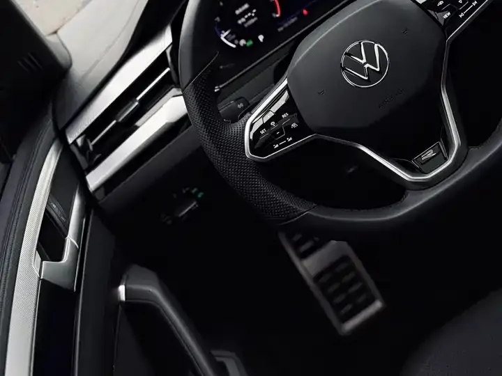 FAW-Volkswagen CC 2024 380TSI eye-catching edition 9
