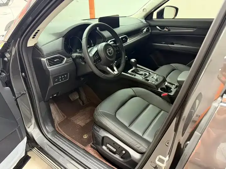 Mazda CX-5 2024 model 2.0L automatic two-wheel-drive Zhiya Pro 7