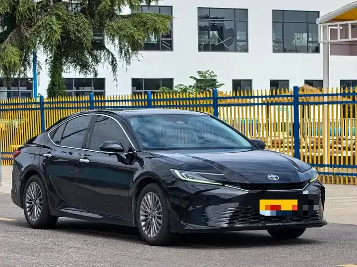 Camry 2024 2.0GVP Deluxe Edition 2