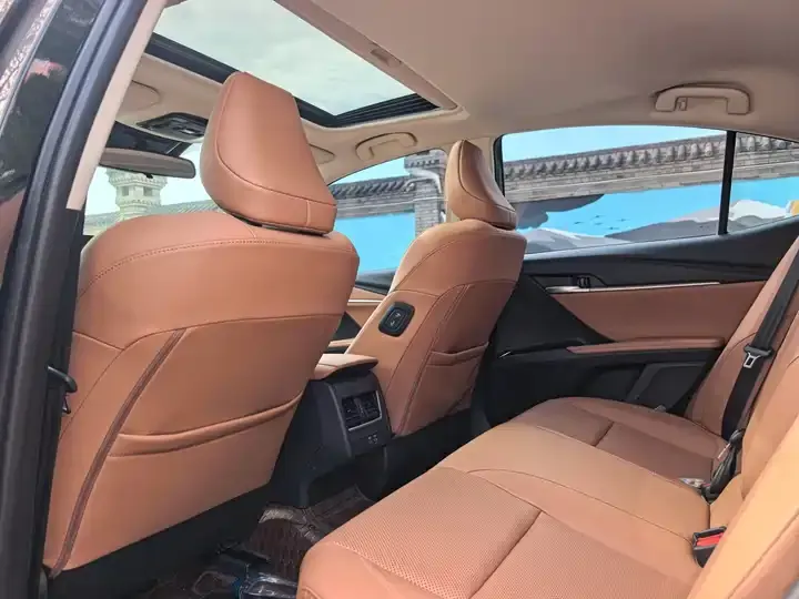 Camry 2024 2.0GVP Deluxe Edition 6