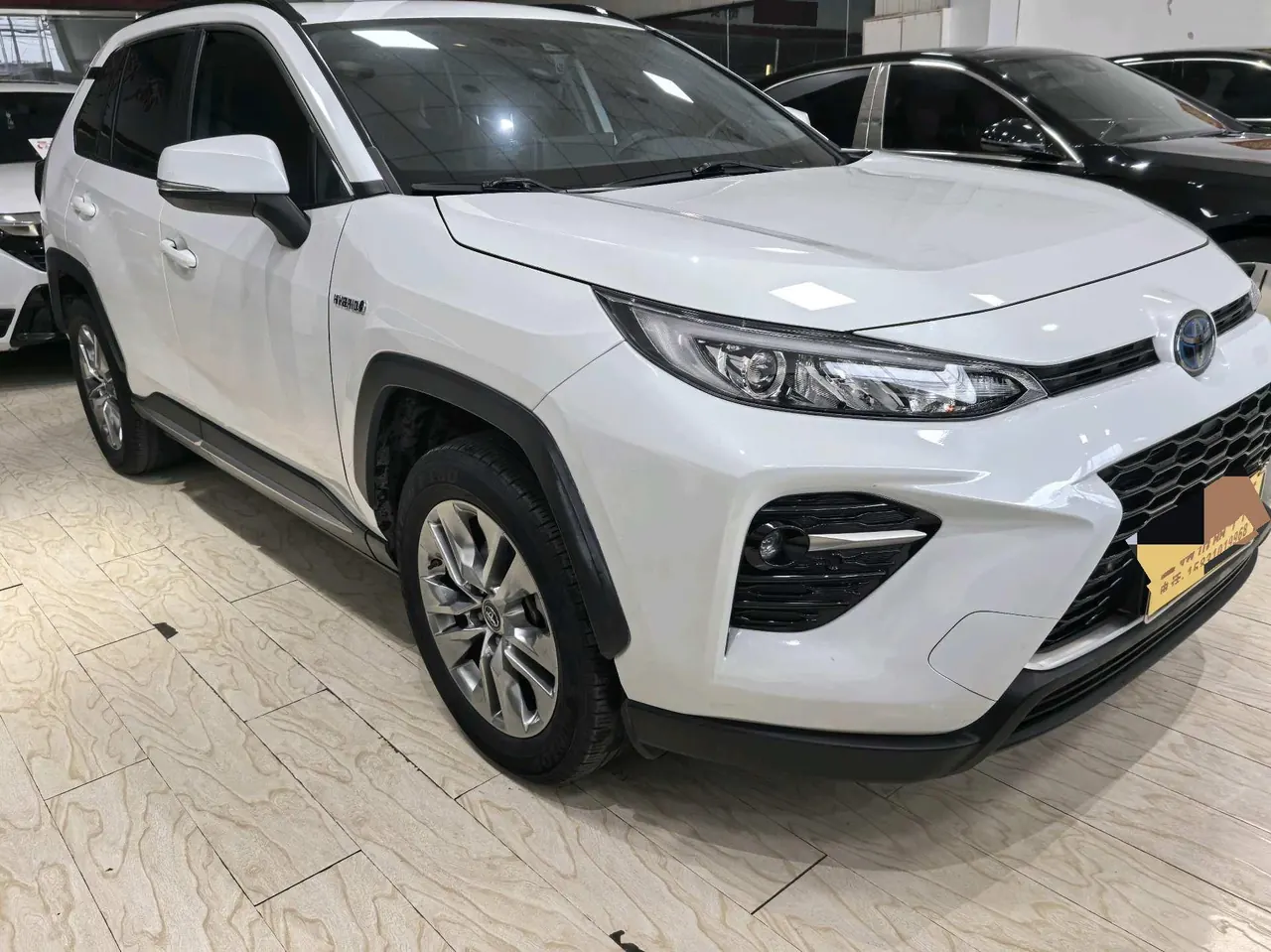 Toyota 2020 Weilanda Dual Engine 2.5 Stepless Four-wheel Drive Deluxe Automatic Gear 5