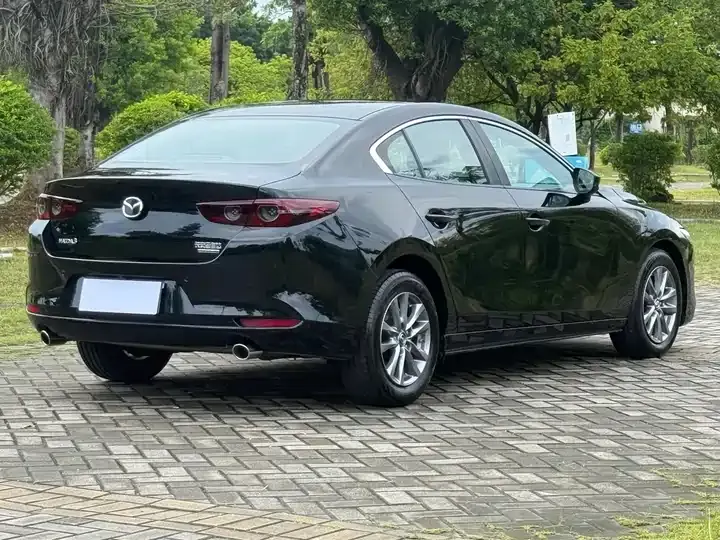 Mazda 3 Oncorsela 2023 1.5L Manual US Edition 9