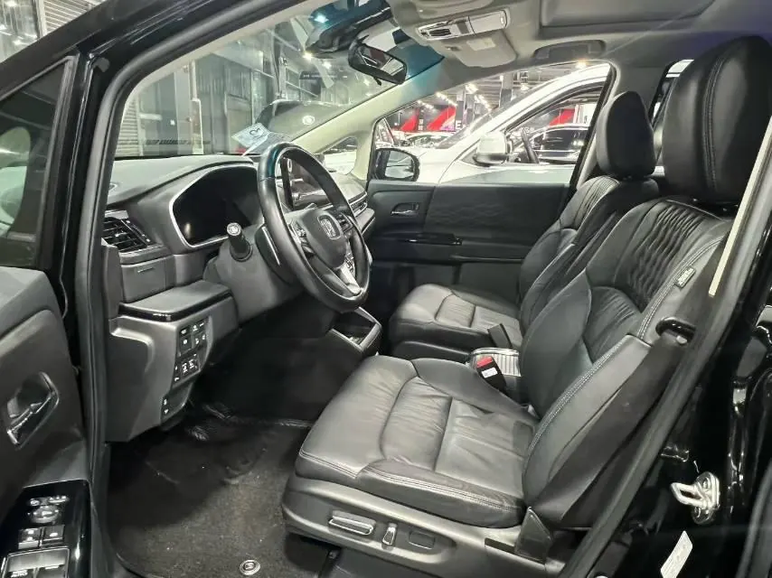 Honda 2022 Ailishen Hybrid 2.0 Stepless Deluxe Automatic Gear 3