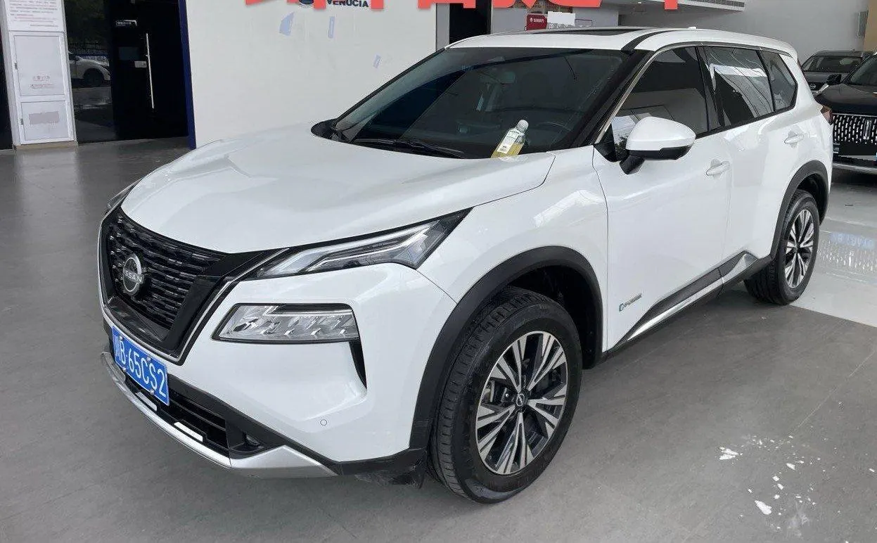 打开图片灯箱:Nissan 2023 Qijun e-POWER 1.5 Super Mixed Dual Motor Four-wheel Drive Deluxe Automatic Gear