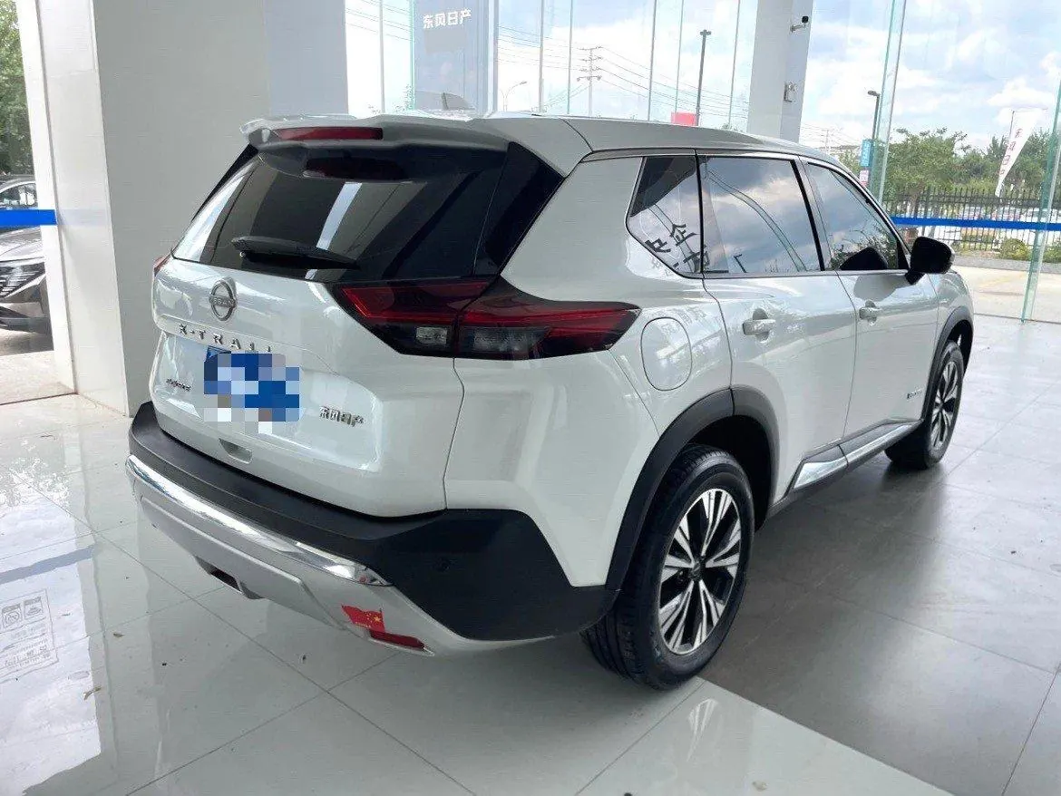 Nissan 2023 Qijun e-POWER 1.5 Super Mixed Dual Motor Four-wheel Drive Deluxe Automatic Gear 7