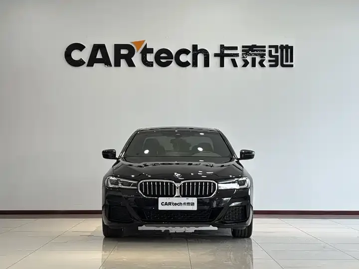 BMW 5 Series 2022 Modified 3 530Li Exclusive M Sports Suit 2