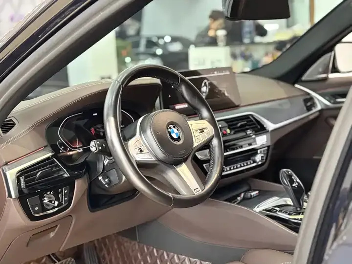 BMW 5 Series 2022 Modified 3 530Li Exclusive M Sports Suit 9