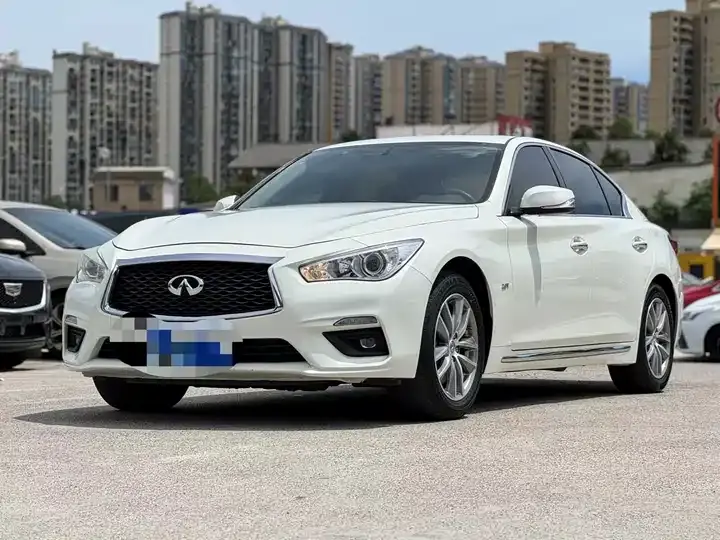 Открыть галерею: Infiniti Q50L 2022 2.0T Comfort Edition
