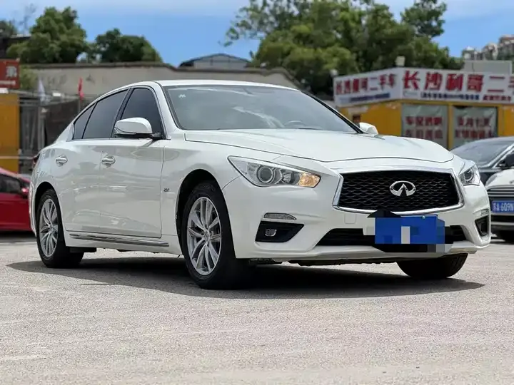 Infiniti Q50L 2022 2.0T Comfort Edition 3