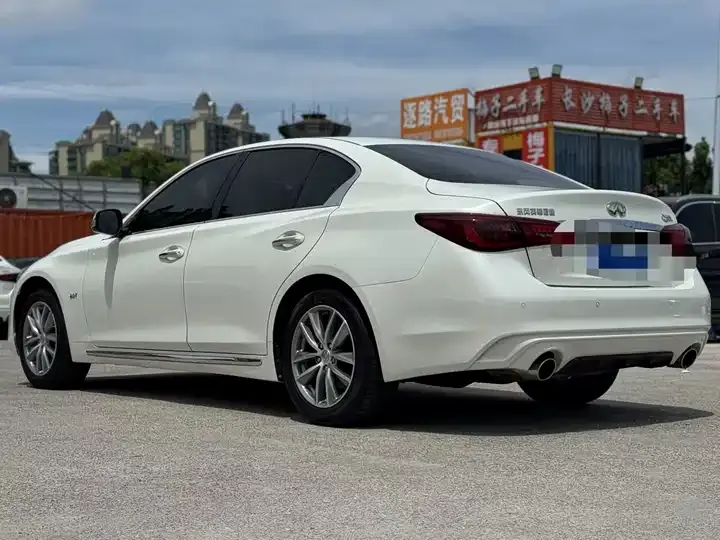 Infiniti Q50L 2022 2.0T Comfort Edition 5