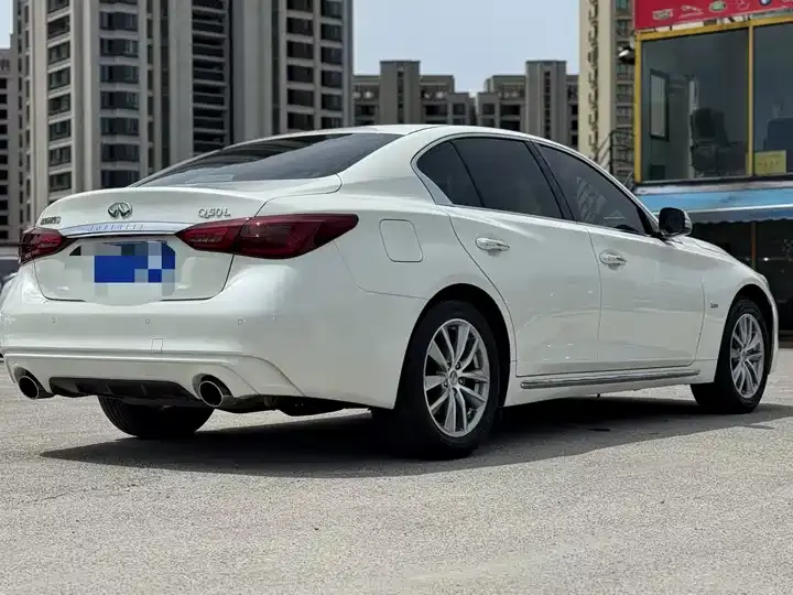Infiniti Q50L 2022 2.0T Comfort Edition 6