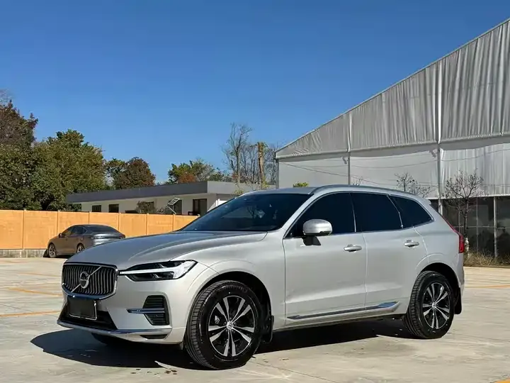 Volvo XC60 2024 B5 4-wheel-drive Zhiyi Deluxe Edition - View 1