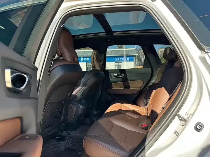 Volvo XC60 2024 B5 4-wheel-drive Zhiyi Deluxe Edition 5