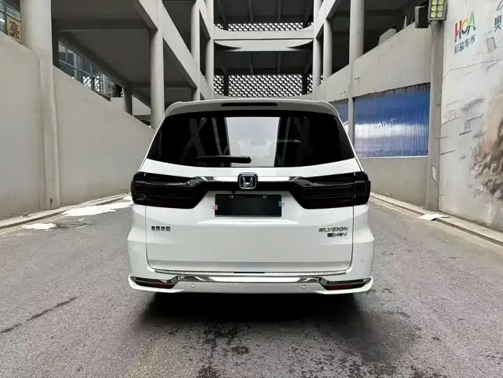 Elyson 2022 2.0L e:HEV Deluxe Edition 5