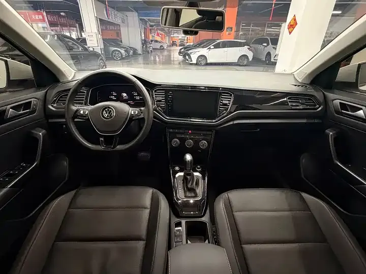 T-ROC Tange 2021 280TSI DSG Two-Drive Deluxe Zhilian Edition 10
