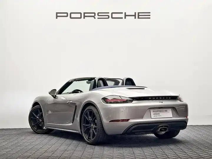Porsche 718 2023 Boxster Style Edition 2.0T 7