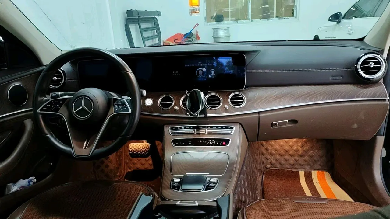 Mercedes Benz E-Class 2023 E 300 L 2.0T Fashion Automatic Gear 5