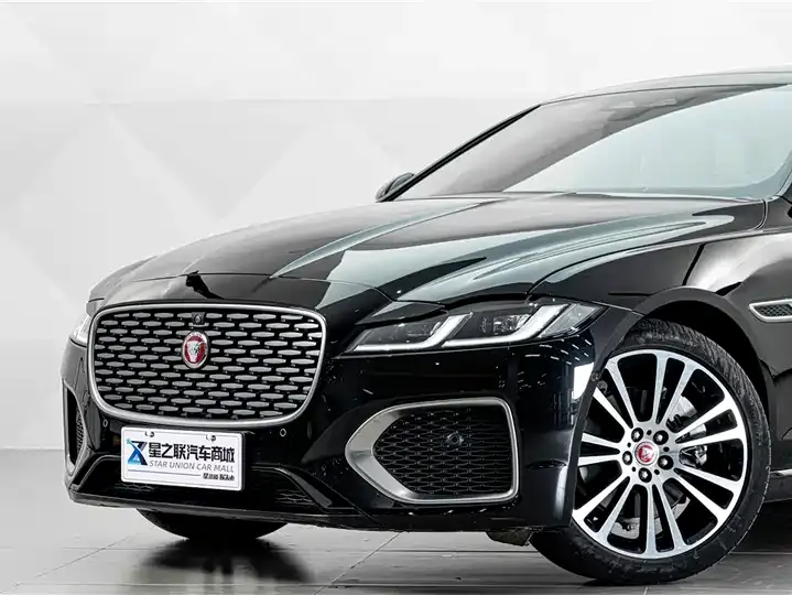 Jaguar XFL 2024 model, 2.0T P250, two-wheel-drive Prestige Luxury Edition 3