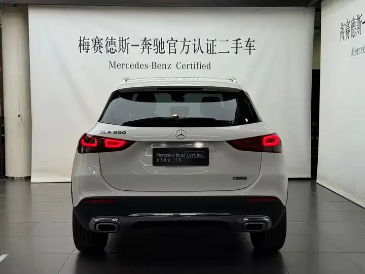 Mercedes Benz GLA 2022 GLA 200 12