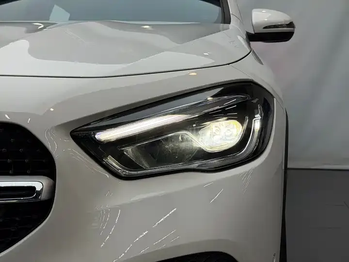 Mercedes Benz GLA 2022 GLA 200 3