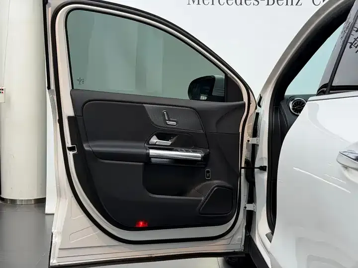 Mercedes Benz GLA 2022 GLA 200 7