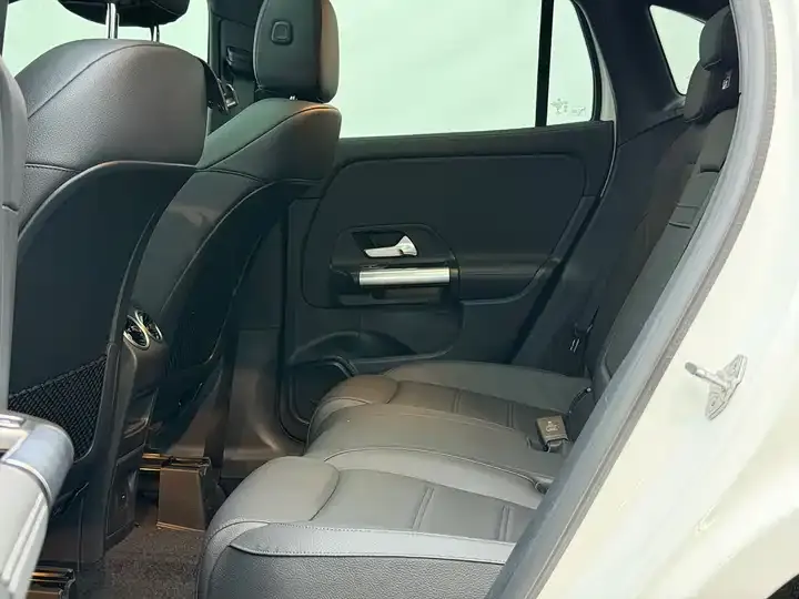Mercedes Benz GLA 2022 GLA 200 9