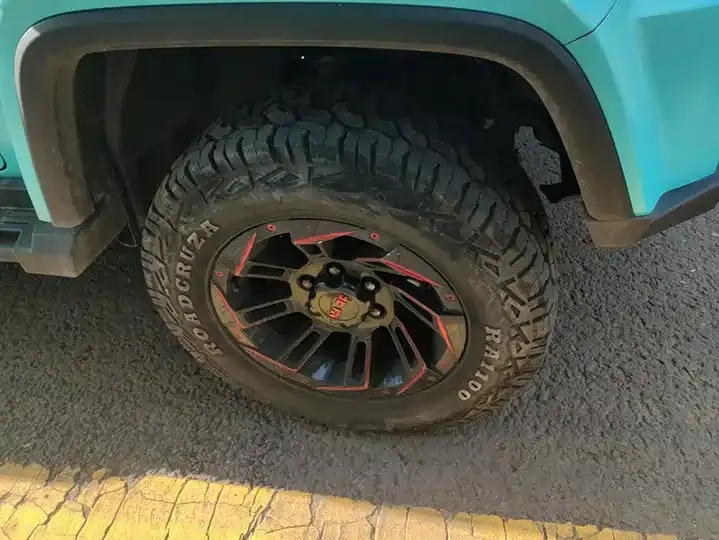 Beijing cross-country BJ40 2020 2.0T automatic four-wheel drive city hunter version chivalrous man type 6