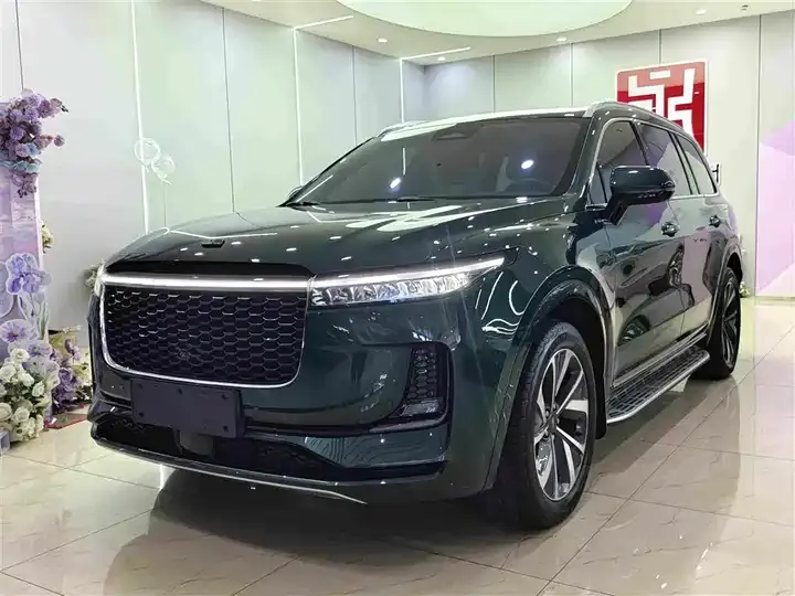Li ONE 2021 extended 6-seat version - View 1
