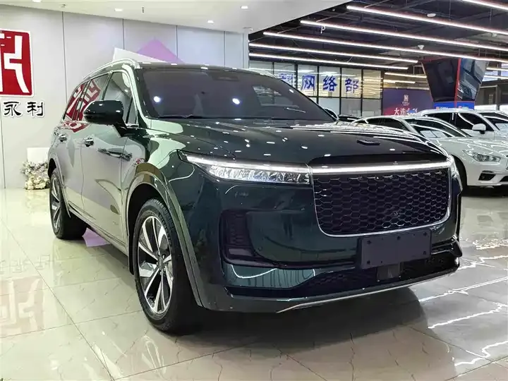 Li ONE 2021 extended 6-seat version 3