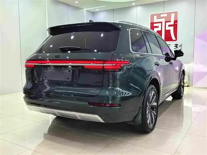 Li ONE 2021 extended 6-seat version 4
