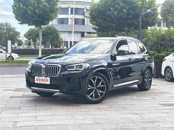 BMW X3 2022 facelift xDrive25i M sports suit - View 1