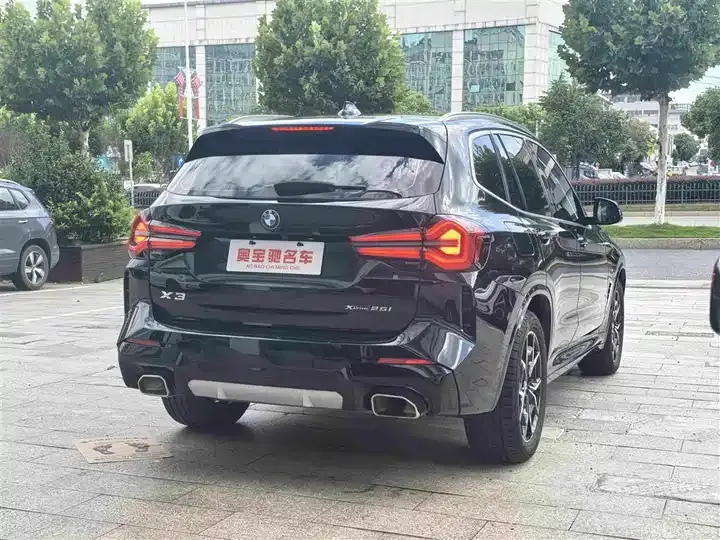 BMW X3 2022 facelift xDrive25i M sports suit 6
