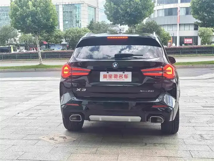 BMW X3 2022 facelift xDrive25i M sports suit 7
