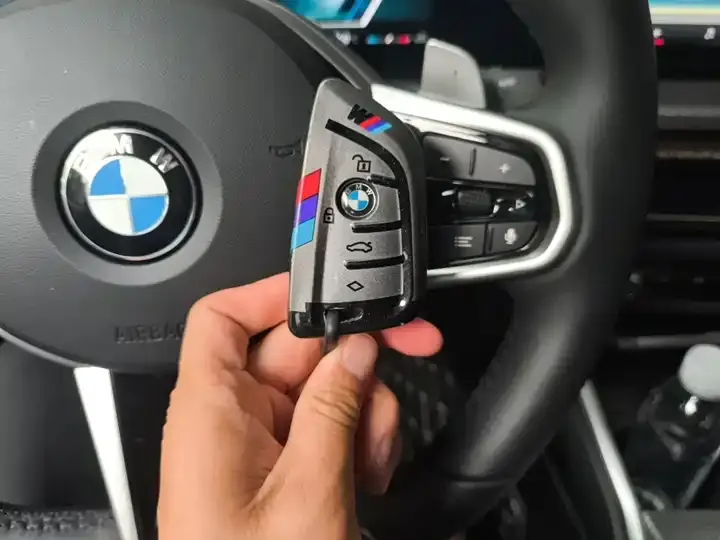 BMW 3 Series 2025 330Li M Sports Obsidian Night Suit 12