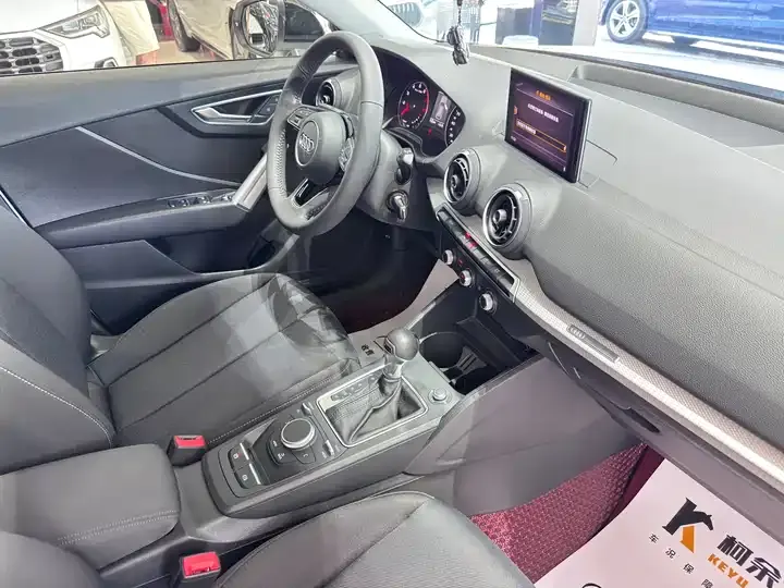 Audi Q2L 2021 35 TFSI Enterprising Dynamic 11