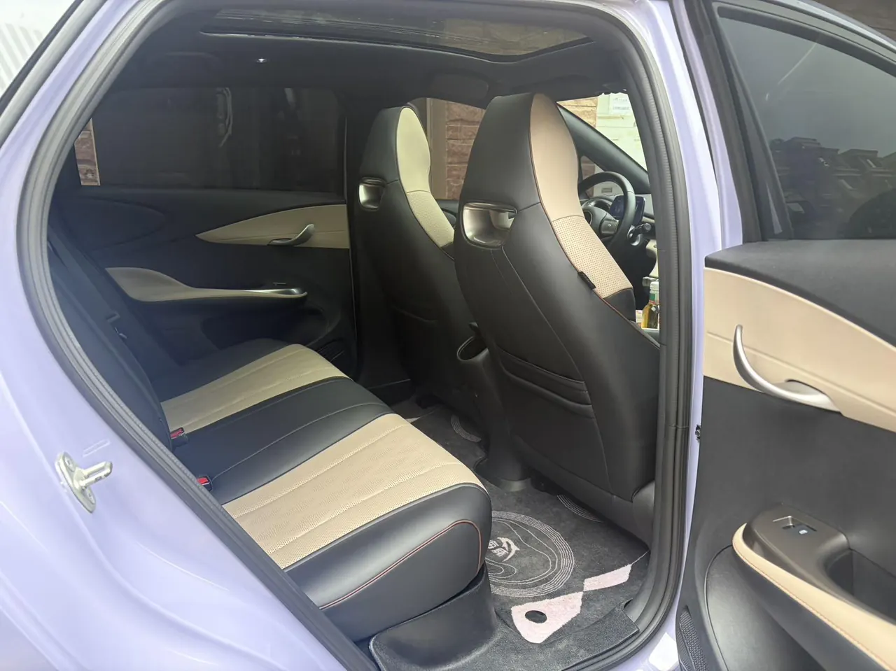 BYD 2023 Dolphin 420km Fashion Edition Automatic 8