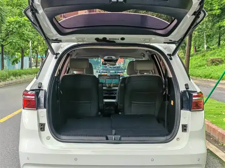 Song MAX New Energy 2022 DM-i 105KM Administrative Edition 6